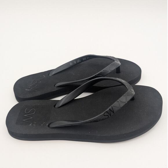Stuart Weitzman Women's Embossed Flip Flop Thong Sandals Black Size US5 EU35.5 - Picture 4 of 11